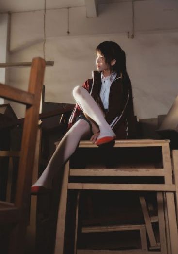 岳女四人共侍一夫更新时间_吉吉电影在线观看